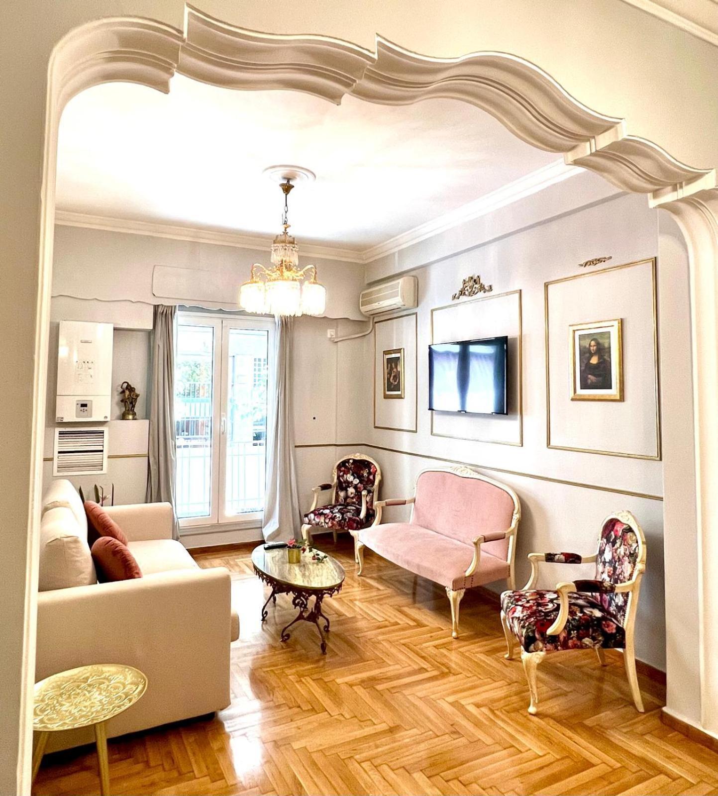 Charming Mini-Palace In Colorful Exarhia Area Apartman Athén Kültér fotó